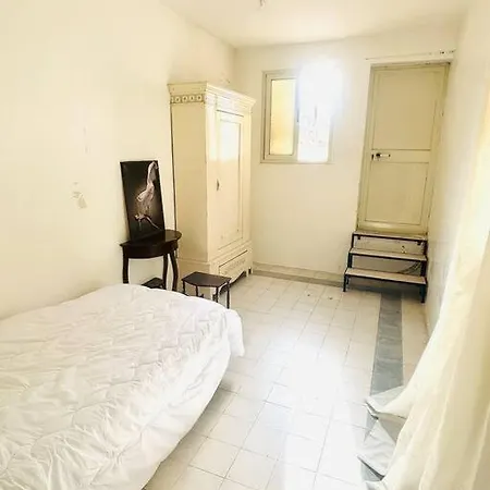 House In 5 Minutes Walking Distance To * 斯利马