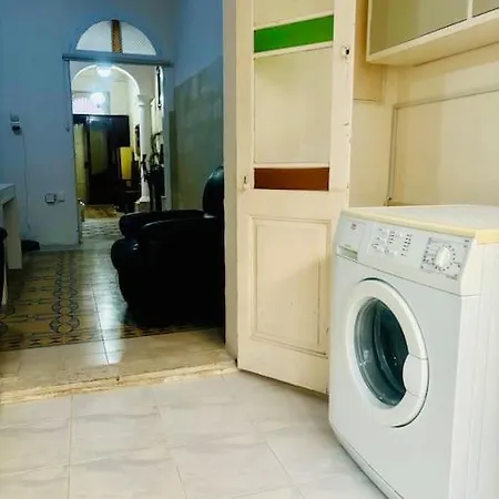 House In 5 Minutes Walking Distance To *
