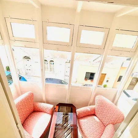 House In 5 Minutes Walking Distance To