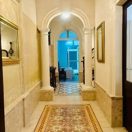 House In 5 Minutes Walking Distance To Sliema