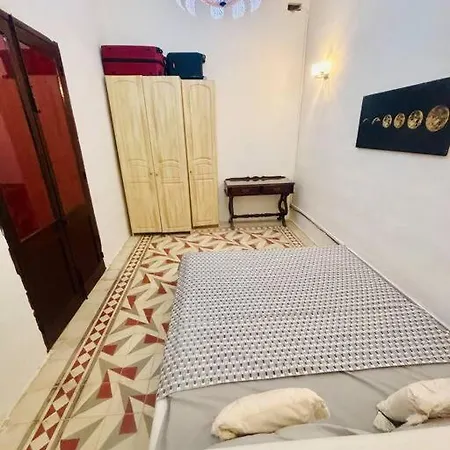 House In 5 Minutes Walking Distance To
