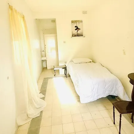 House In 5 Minutes Walking Distance To * Σλιέμα