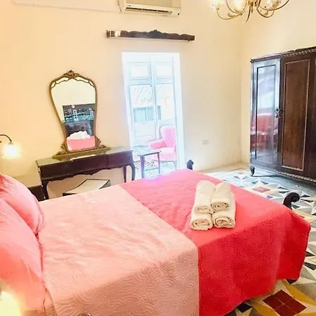 House In 5 Minutes Walking Distance To Sliema